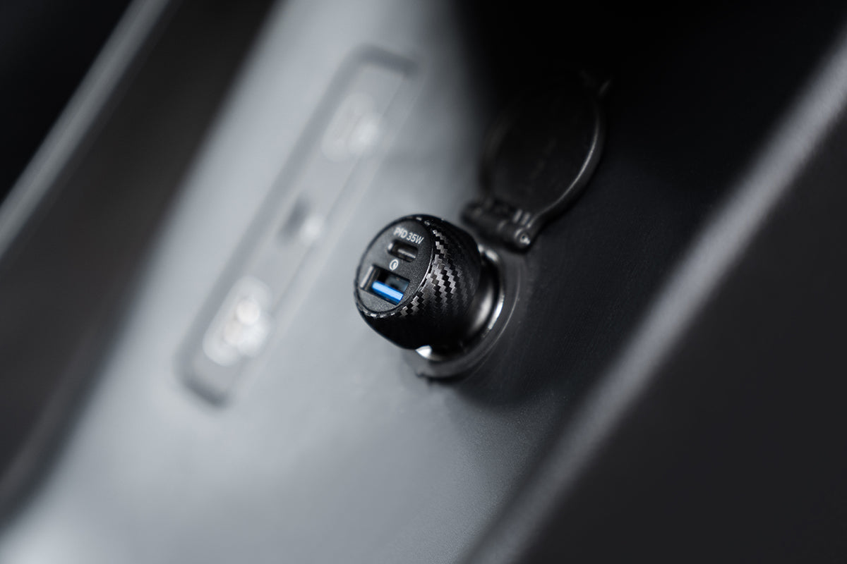 Cargador de Carro 35W Power Delivery 2 puertos USB-A y USB-C